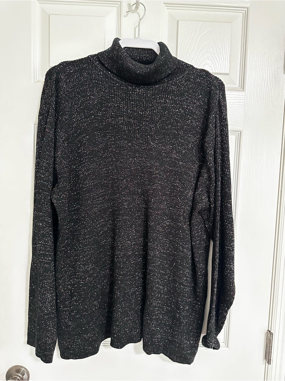 Karen Scott Black Metallic Thread Ribbed Sweater